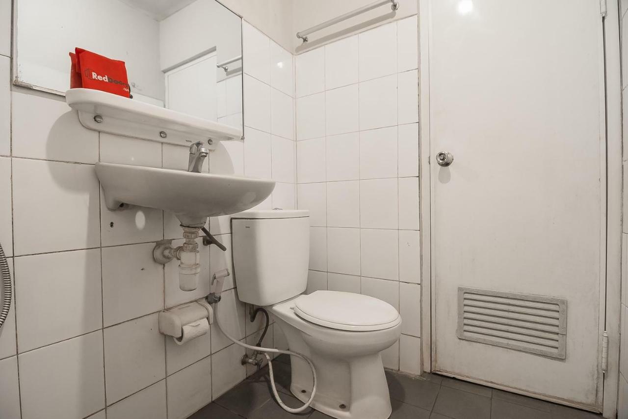 Yehezkiel Hotel Lembang Mitra Reddoorz Экстерьер фото