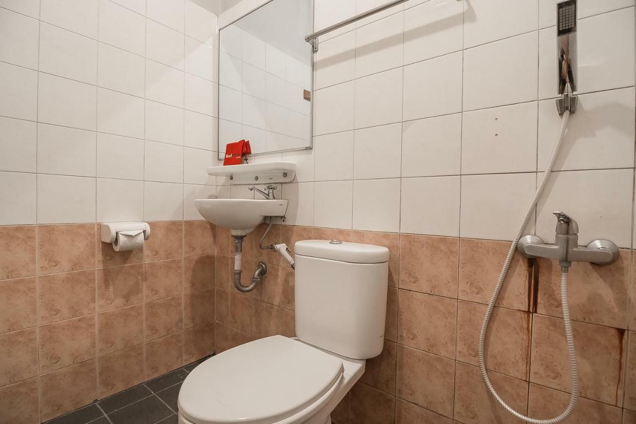 Yehezkiel Hotel Lembang Mitra Reddoorz Экстерьер фото