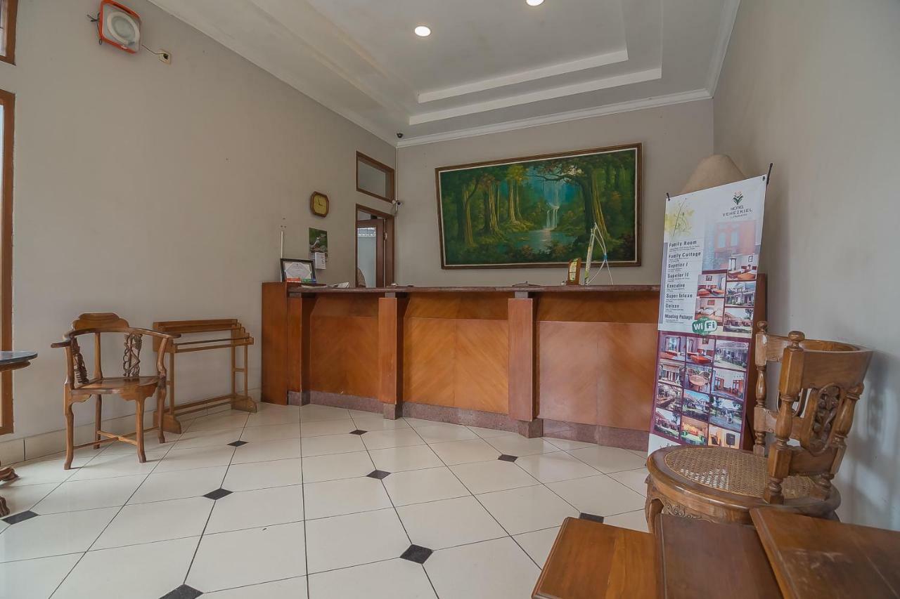 Yehezkiel Hotel Lembang Mitra Reddoorz Экстерьер фото